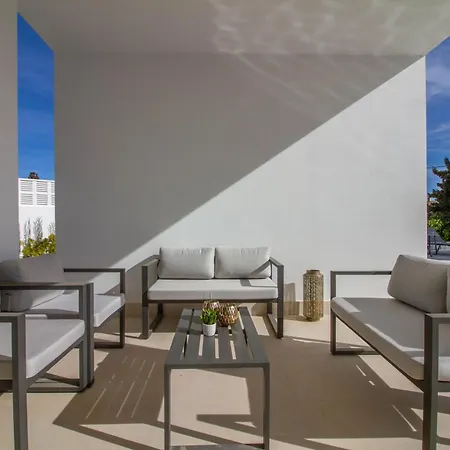 Villa Aquiles By Abahana *