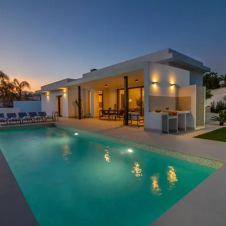 Aquiles By Abahana Villa *