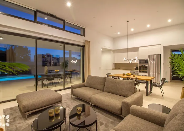 Aquiles By Abahana Villa *